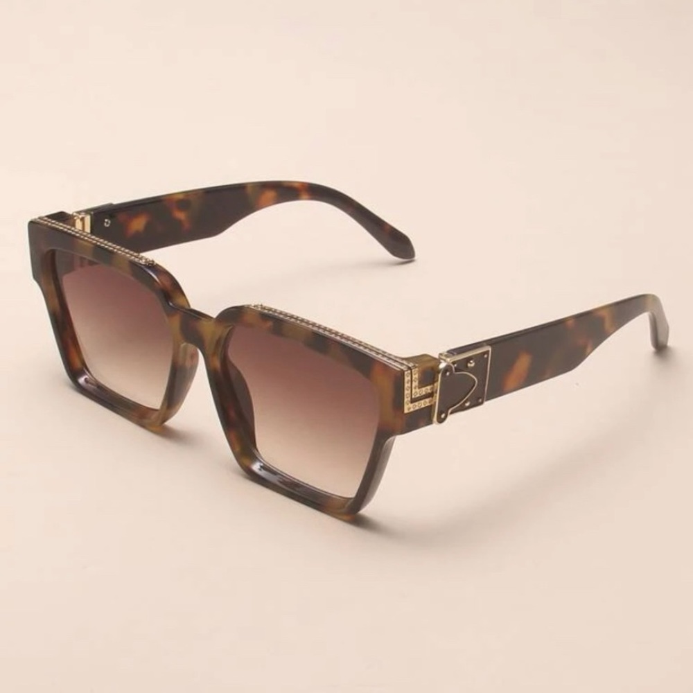 SHEIN Tortoiseshell Frame Sunglasses
